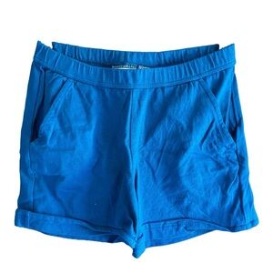 Hanna Andersson Size 120 (6-7) blue cotton shorts with pockets in Baltic blue